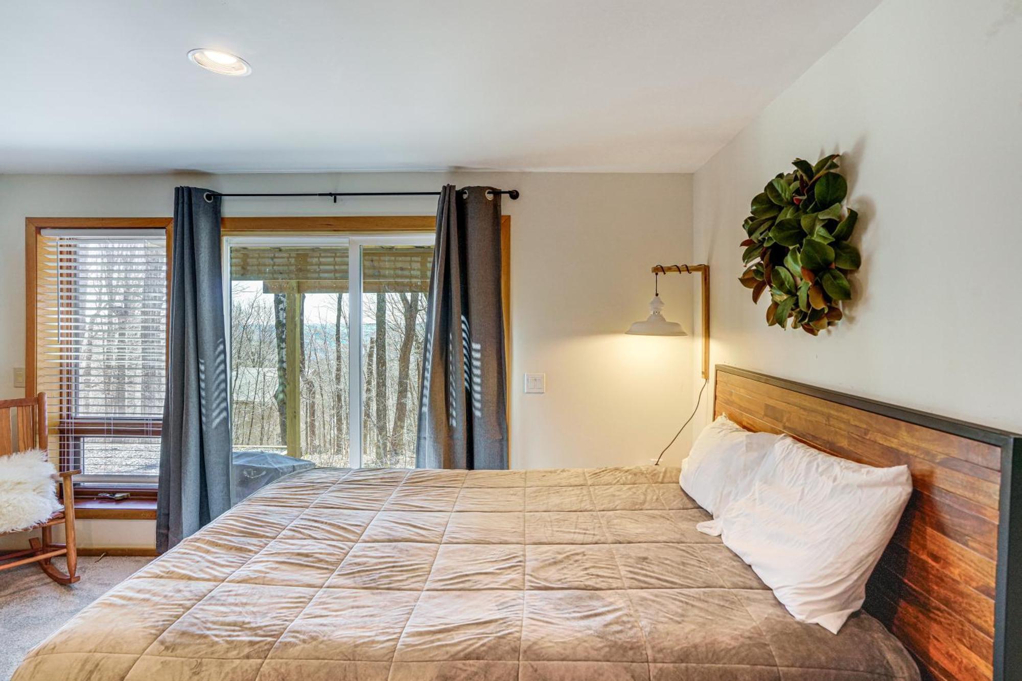 Wilmington Retreat With Deck, Lake Views And Game Room Kültér fotó