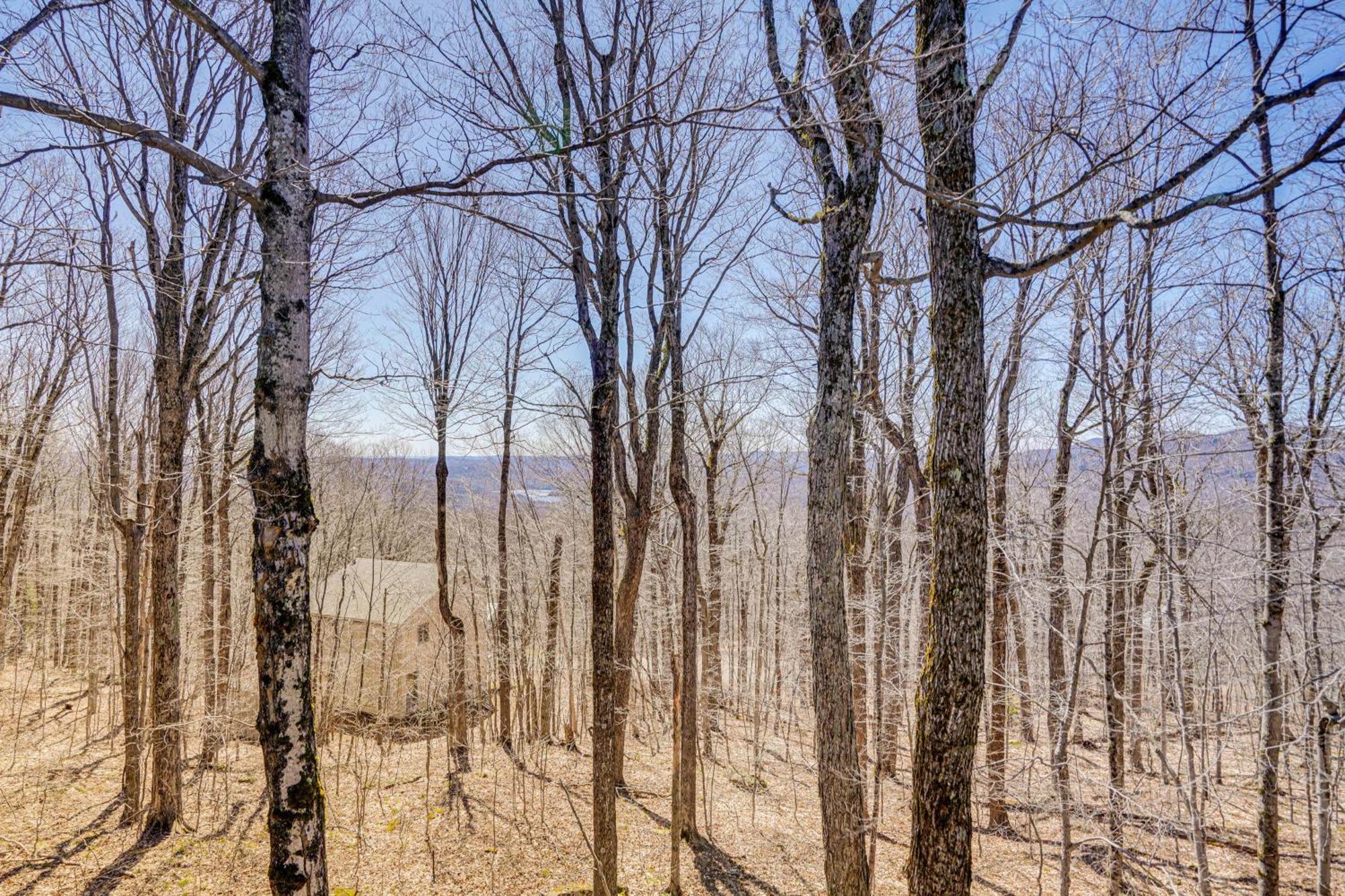 Wilmington Retreat With Deck, Lake Views And Game Room Kültér fotó